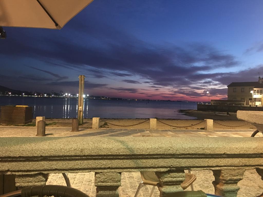 A Esmorga-Posada Del Mar Vilagarcia de Arousa Bagian luar foto